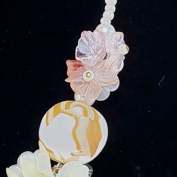 VTG Lucite Necklace Earrings Lucite Flower Leaf Pastel Beads Bridal Wedding - Picture 15 of 16